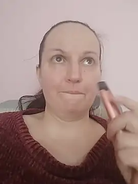 BustyLadyAlma Adlı Modelin Web Kamerası Şovu