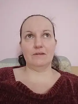 دردشة BustyLadyAlma الجنسية المباشرة