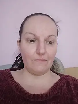Chatroom XXX en direct de BustyLadyAlma