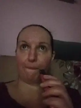 BustyLadyAlma Webcam-Show