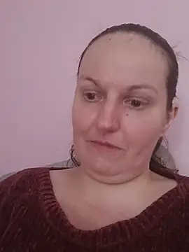 BustyLadyAlma Pertunjukan Webcam