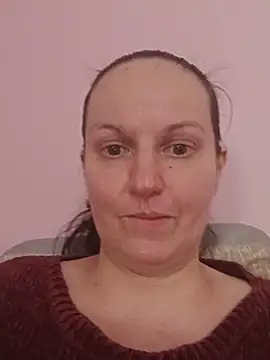 BustyLadyAlma Chat XXX in diretta