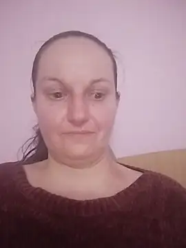BustyLadyAlma – Live XXX-chat