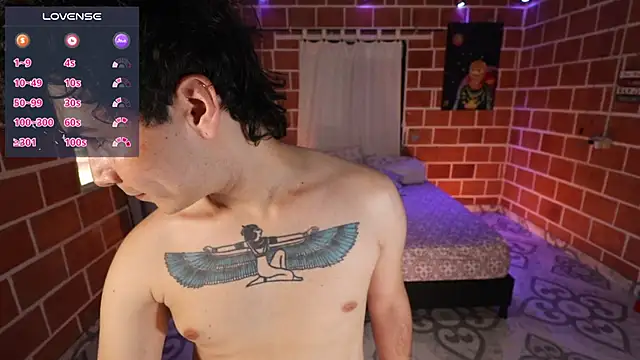 Show modela Ryan_picato na web-kameri