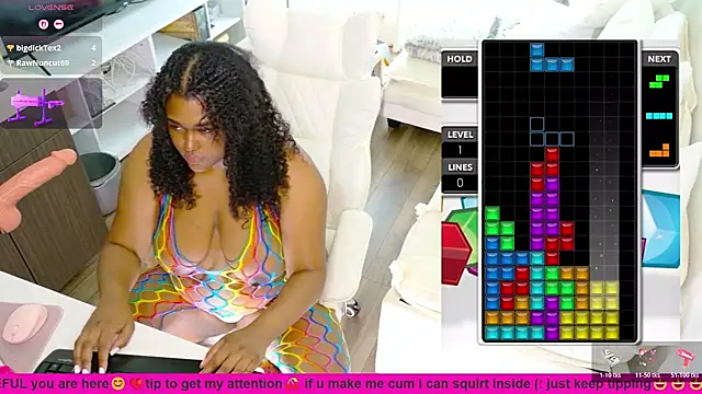 CarmenCash__ Adlı Modelin Canlı XXX Sohbeti