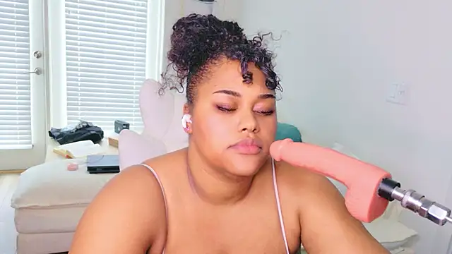 CarmenCash__ লাইভ XXX চ্যাট