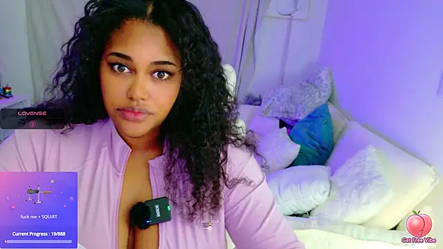 Chat XXX en directo de CarmenCash__