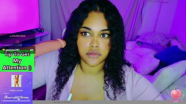 CarmenCash__ Show in webcam