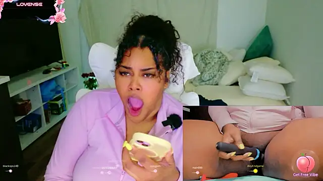 CarmenCash__'s Webcam Show