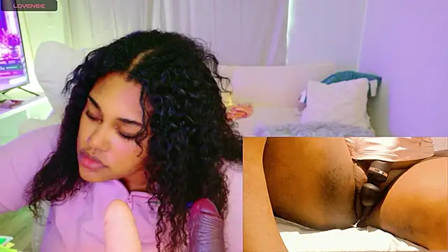 CarmenCash__'s Webcam Show