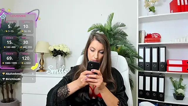 Chat +18 de amayawest ao vivo