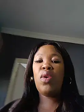 SWEETDOLLY29XX – Live XXX-chat