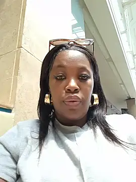 Chatroom XXX en direct de SWEETDOLLY29XX