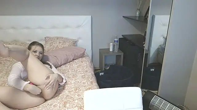 Neonstarのウェブカメラショー