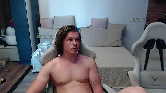 Sunny-Girl1's Webcam Show