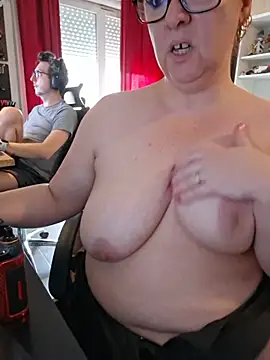 cplcokins34's Webcam Show