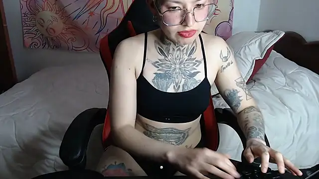 ArrangedFoot's Live XXX Chat