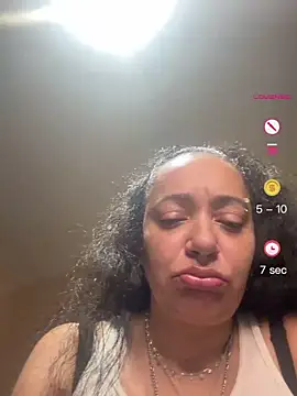 PichyPrettyPussy's Webcam Show