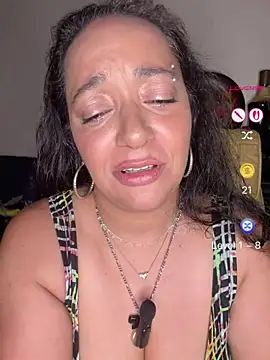 Pokazy przed kamerką – PichyPrettyPussy