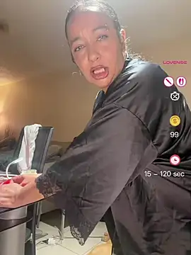 แชท XXX สดของ PichyPrettyPussy