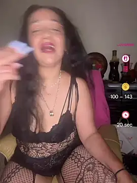 הופעת וובקאם של PichyPrettyPussy