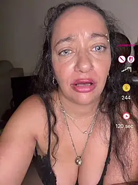 PichyPrettyPussy Show in webcam