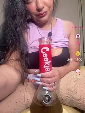 הופעת וובקאם של PichyPrettyPussy