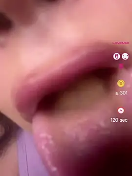 PichyPrettyPussy webcam show