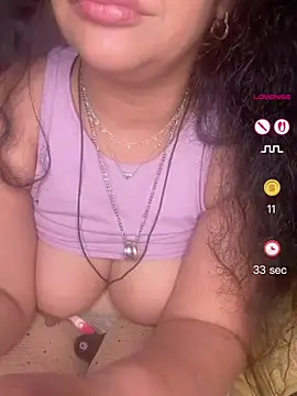PichyPrettyPussy Show in webcam