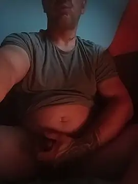 Taking_Scorpion Show in webcam
