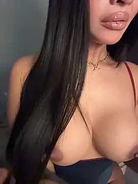 PrettyYoungHugeCockTS – Kamerová šou