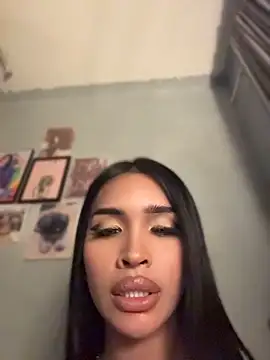 PrettyYoungHugeCockTS ওয়েবক্যাম শো