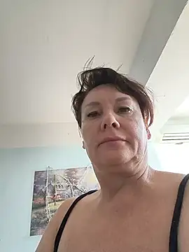 _lady_red_ webcam show