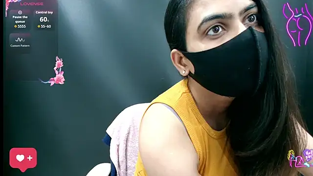 Chat +18 de DesiZoya ao vivo