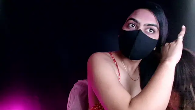 DesiZoya live XXX chat