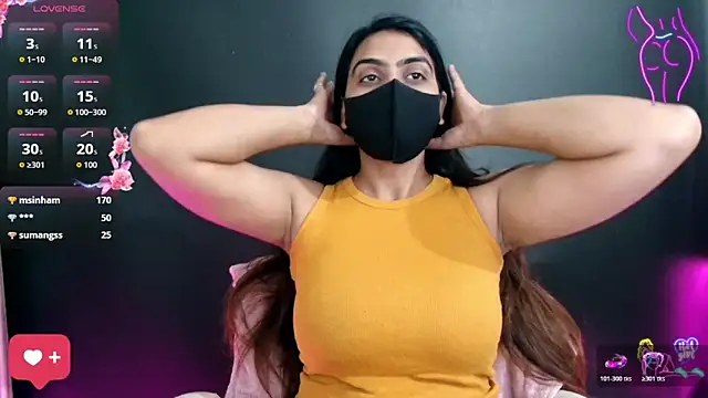 Chat +18 de DesiZoya ao vivo