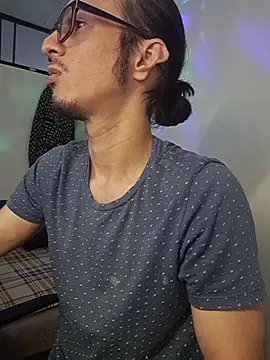 Tristan_Vance webkamerás műsora