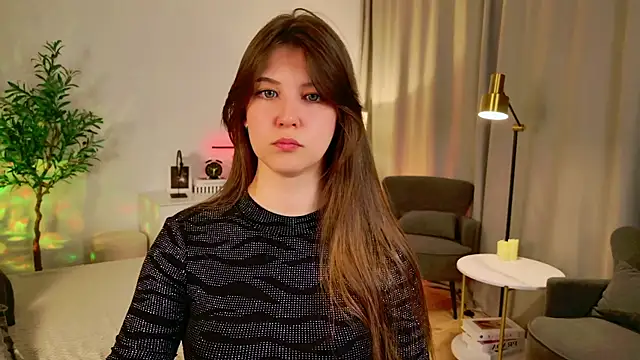 ElizaMild Show in webcam