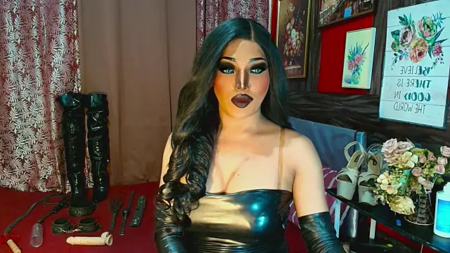 Show modela demonfuta na web-kameri