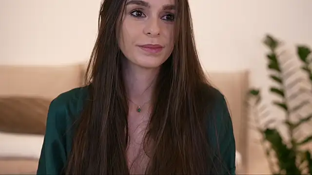 DoviaClaire – Live XXX-chat