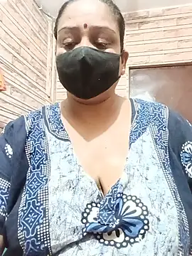 Naina_Hot69: διαδικτυακό σόου στην κάμερα