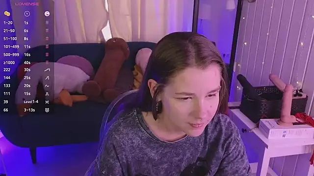 Mira_Falls élő XXX-chatje