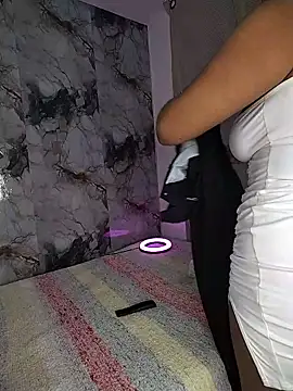 SaharQamar Adlı Modelin Canlı XXX Sohbeti