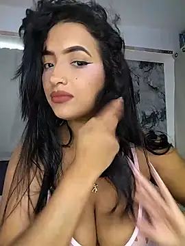 SaharQamar Chat XXX in diretta