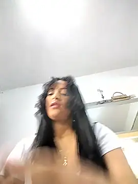 SaharQamar's Live XXX Chat