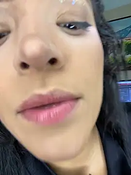 Chat XXX en directo de SaharQamar