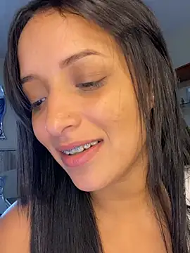 SaharQamar's Live XXX Chat