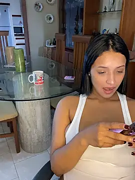 SaharQamar's Live XXX Chat