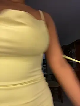 Chat +18 de SaharQamar ao vivo