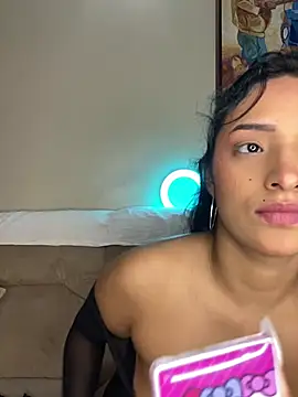 Chat XXX en directo de SaharQamar